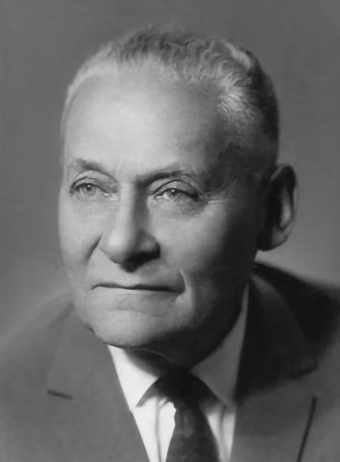 Лойцянский портрет.jpg