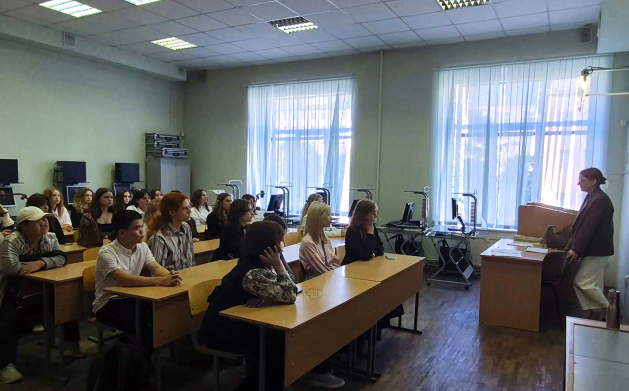 Для студентов 1-го курса кафедры тифлопедагогики состоялся первый кураторский час