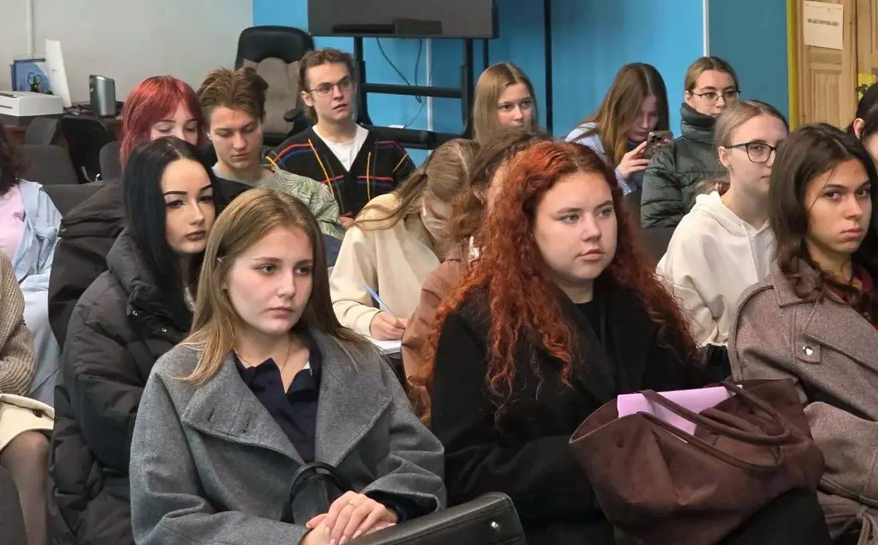 Для первокурсников кафедры олигофренопедагогики РГПУ им. А.И. Герцена состоялся кураторский час