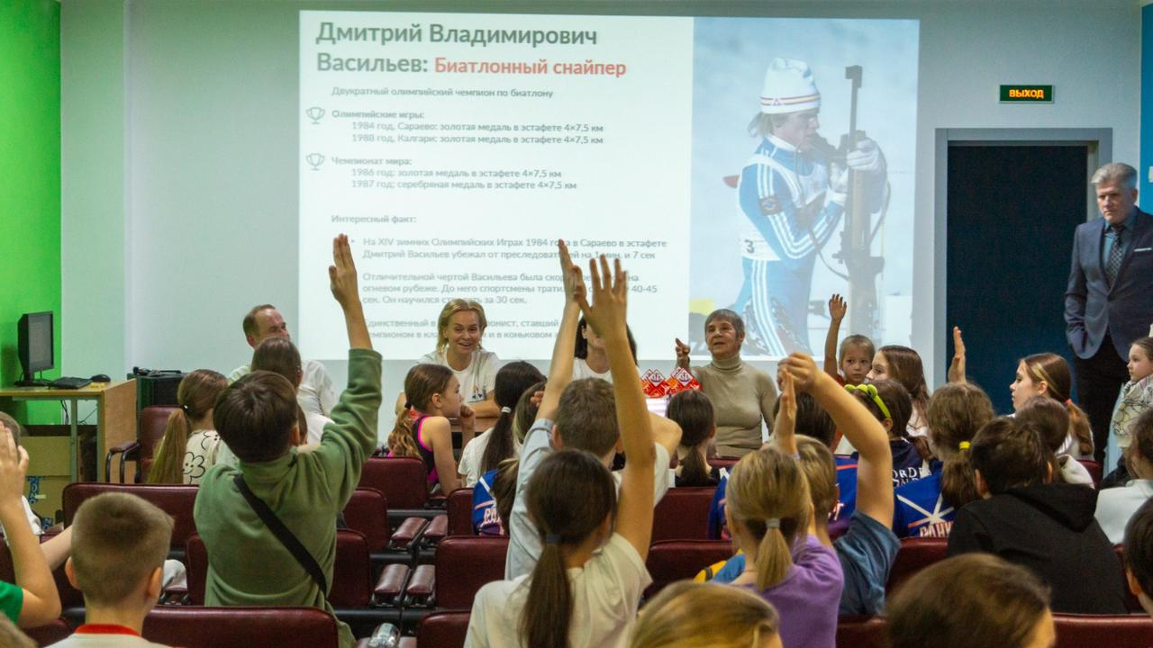 В спортивной школе №3 Калининского района СПб прошел Олимпийский урок с участием Александра Николаевича Дитятина! 
