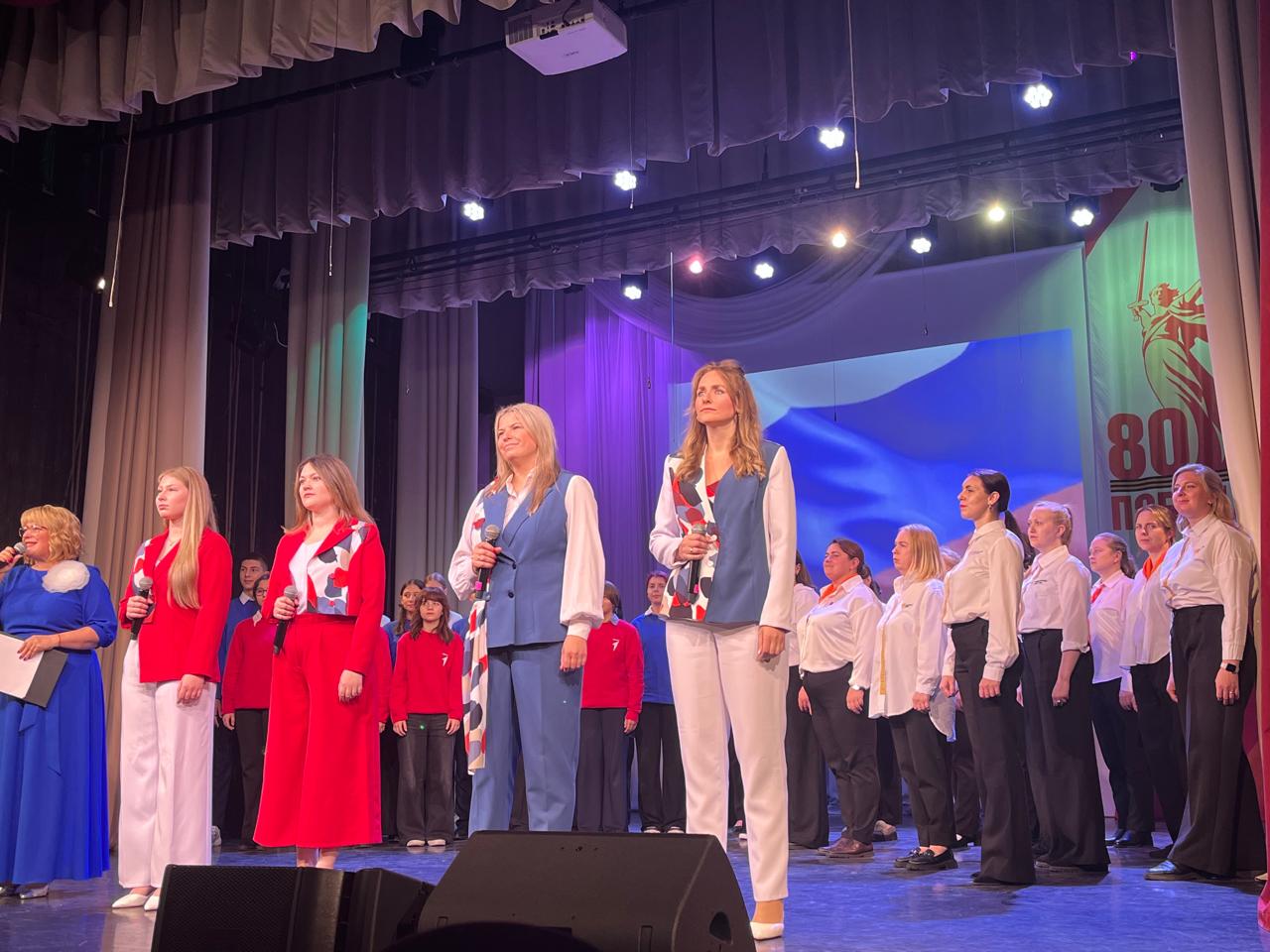 Коллектив представительства РГПУ им. А. И. Герцена в Выборге стал участником праздника ко Дню учителя