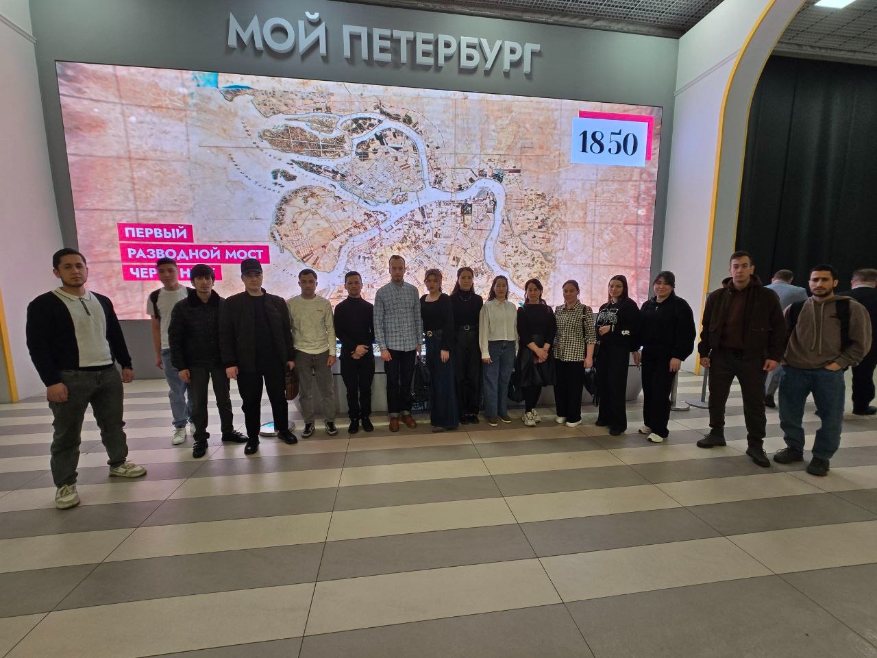 Студенты Герценовского университета приняли участие в конференции «На страже Родины: урок мужества и памяти»