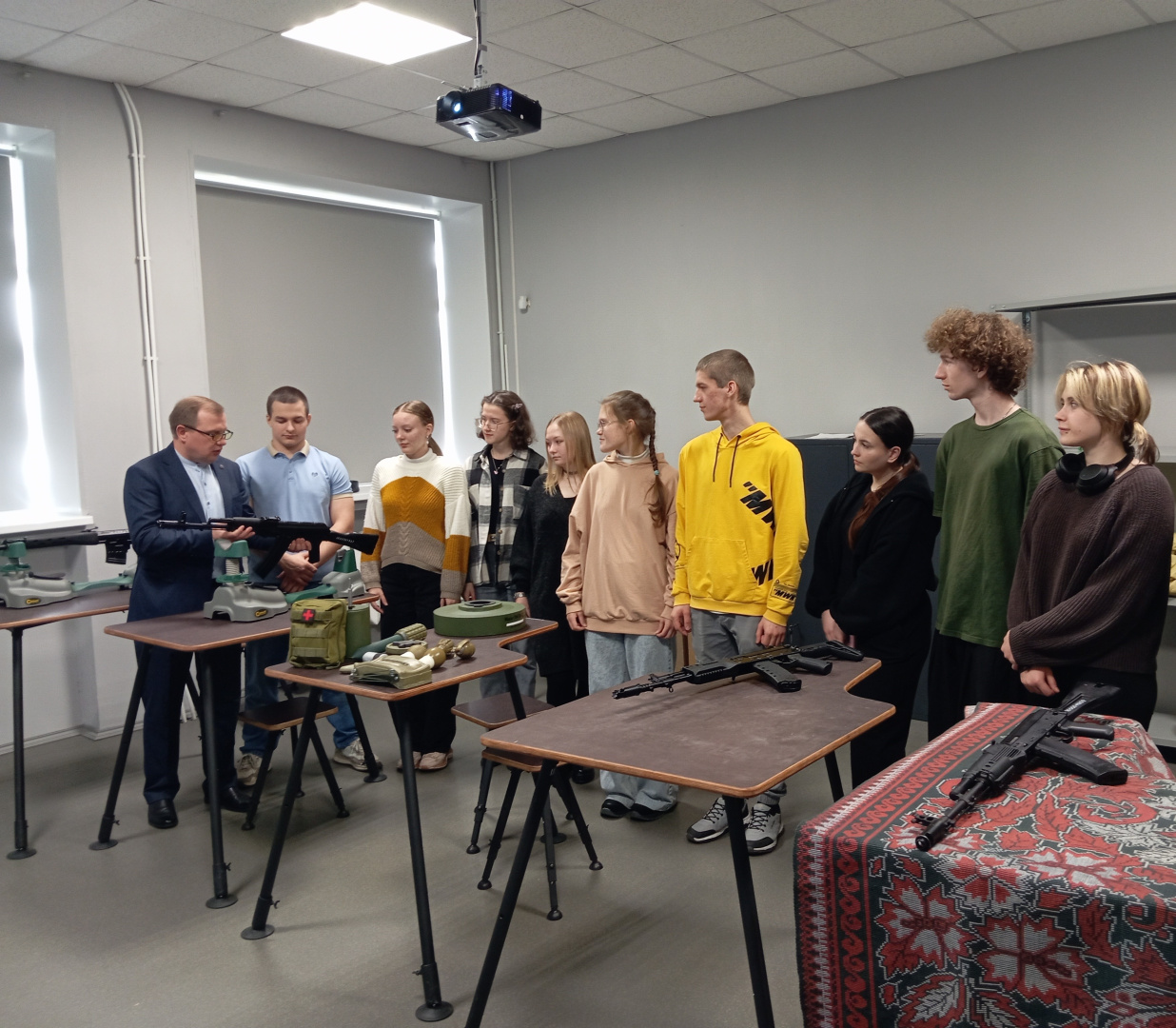 Практическое занятие, посвящённое дню воссоединения Донбасса и Новороссии с Россией!