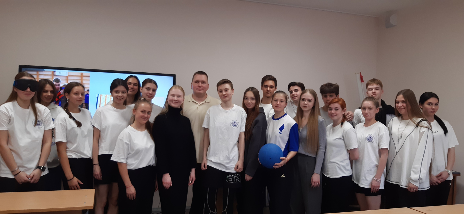 У института в гостях побывал тренер сборной Санкт-Петербурга по голболу (спорт слепых) Дмитрий Романович Зверев!