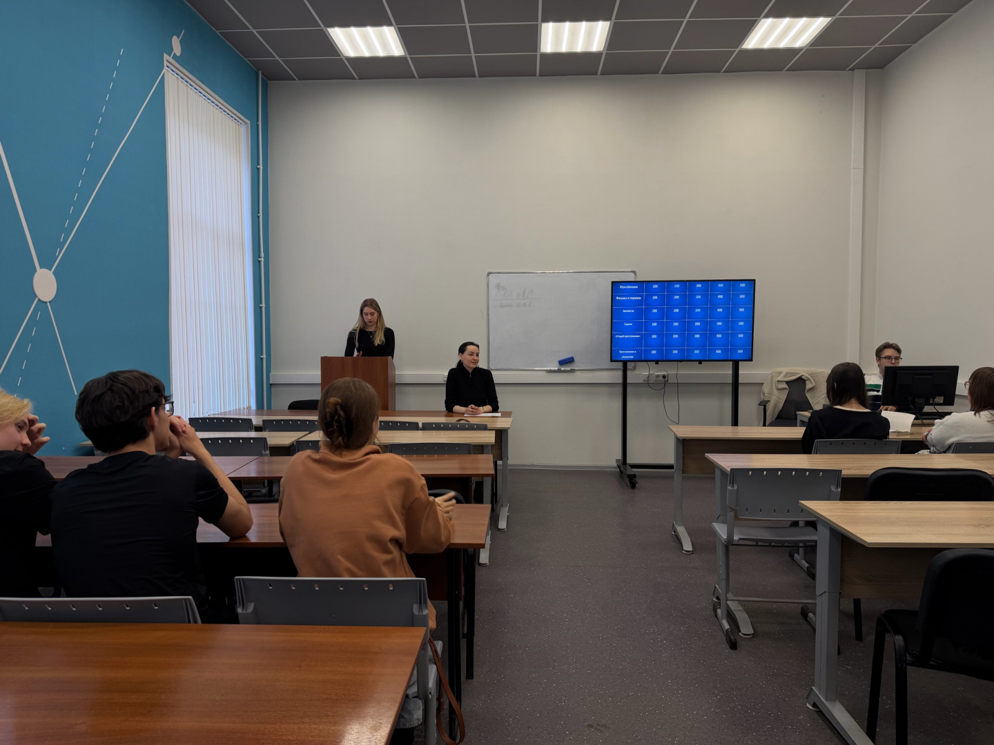 На юридическом факультете прошло очередное занятие профориентационно-образовательного проекта «Герценовская среда»