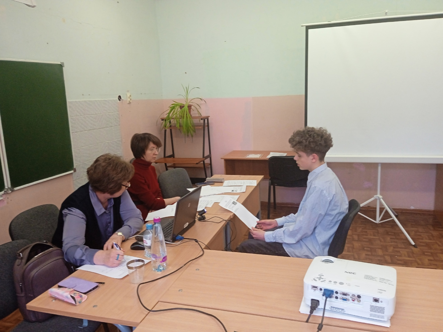 В Ресурсном центре РГПУ им. А. И. Герцена в Волхове прошла олимпиада по английскому языку