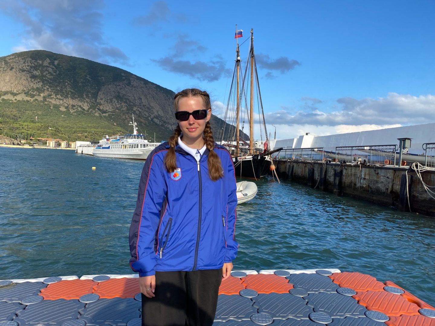 Быть вожатым в "Артеке" - это интересно и ответственно!