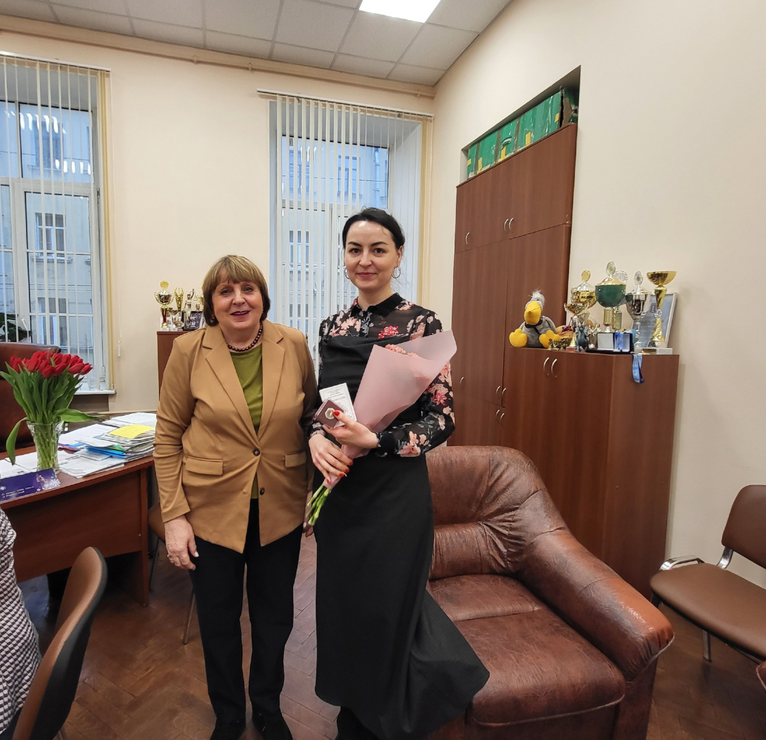 На заседании ученого совета факультета прошла церемония награждения ведомственной наградой Министерства просвещения РФ