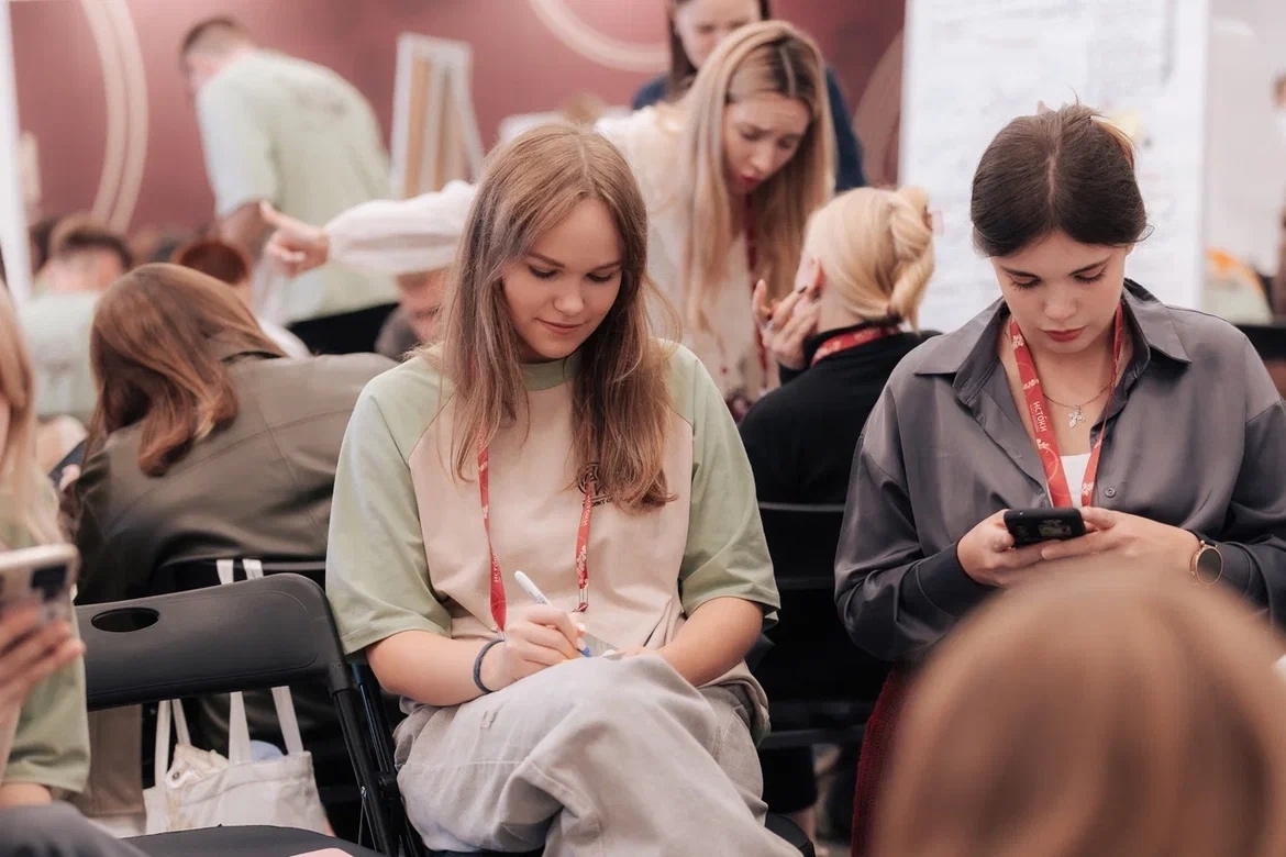 Студентка кафедры олигофренопедагогики стала участницей всероссийского форума "Истоки"