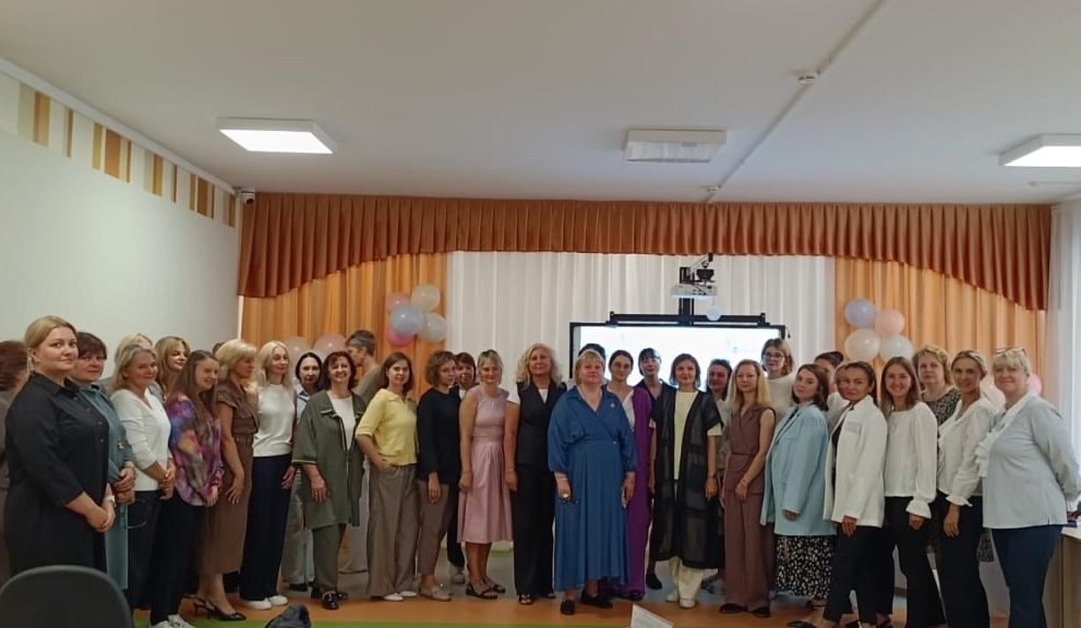 На площадке ГБДОУ №10 Невского района состоялось совещание по вопросам разработки программы просвещения родителей детей с рождения до 1,5 лет