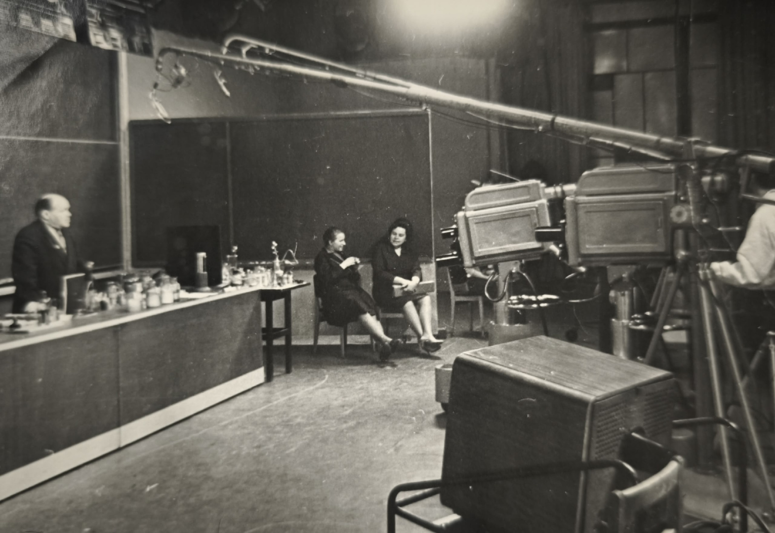 запись телеурока по химии с А.Д.Смирновым.jpg