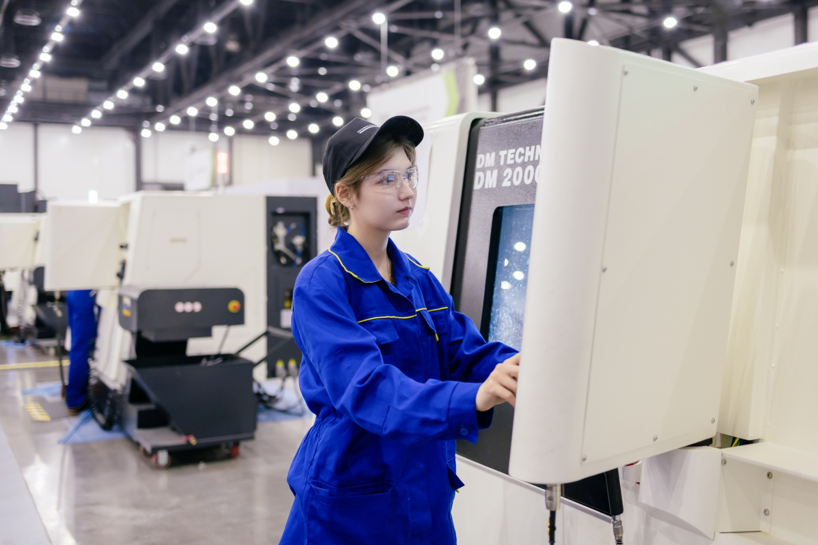 Финал чемпионата «Профессионалы» 2025 года по компетенциям образования, сервиса, производства и инженерных технологий пройдет в Петербурге