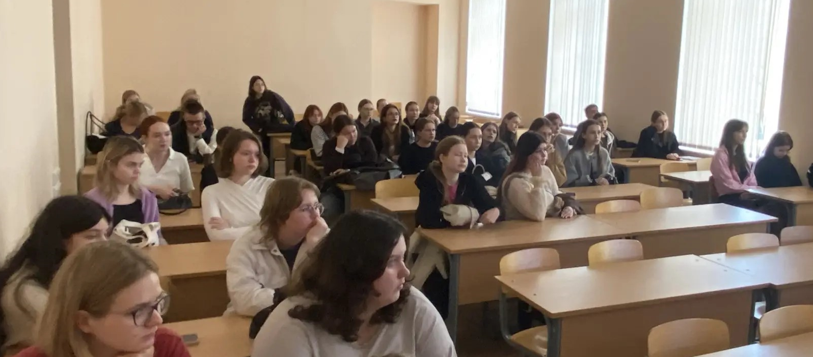 слушатели.png