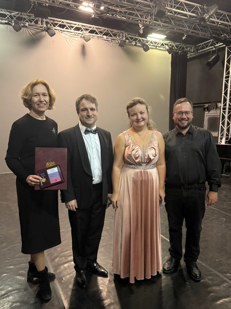 Профессор Надежда Медведева удостоена медали «За вклад в культуру и искусство»