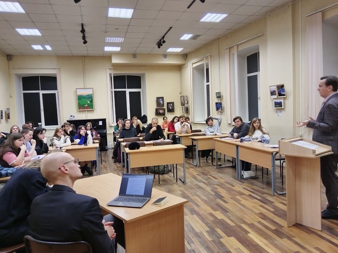 Очередное заседание философского Дискуссионного клуба "Сова"