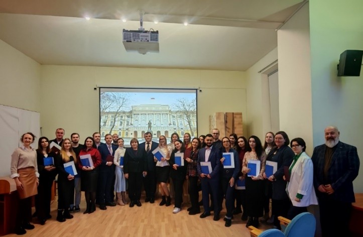 Состоялась торжественная церемония вручения дипломов выпускникам заочной формы обучения юридического факультета