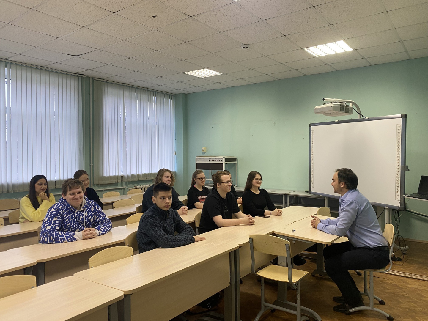 Кураторский час на тему «Гражданско-патриотические ценности Герценовца»