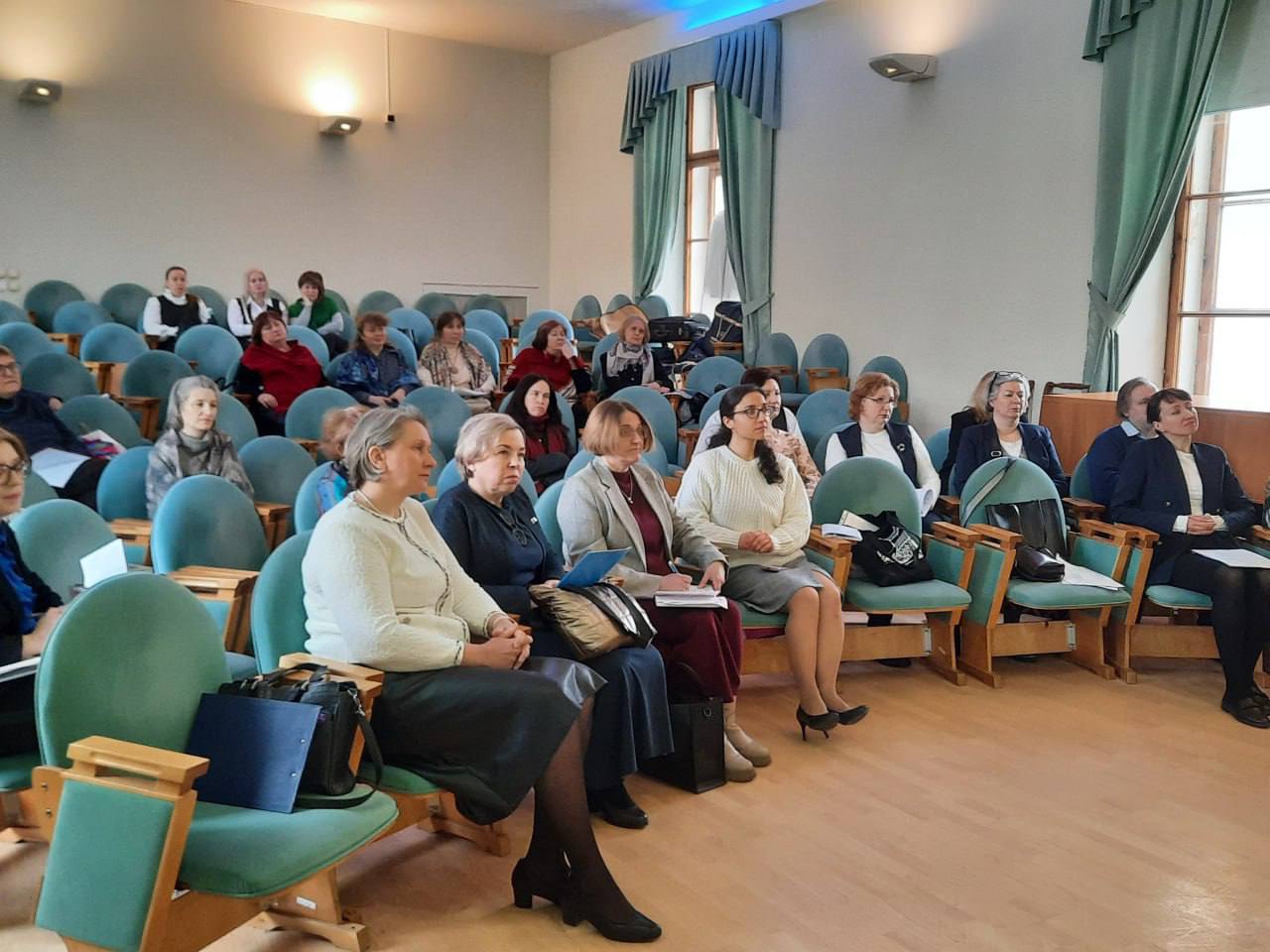 Научно-практический семинар "Встреча: от идеи к служению"