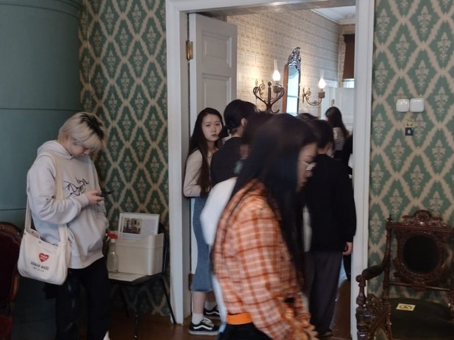 муз Достоевского 4.png