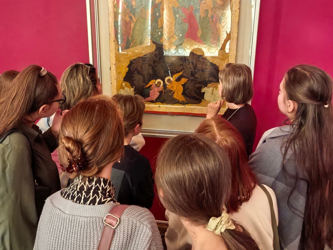 Студенты Герценовского университета прикоснулись к истокам древнерусского искусства в Русском музее