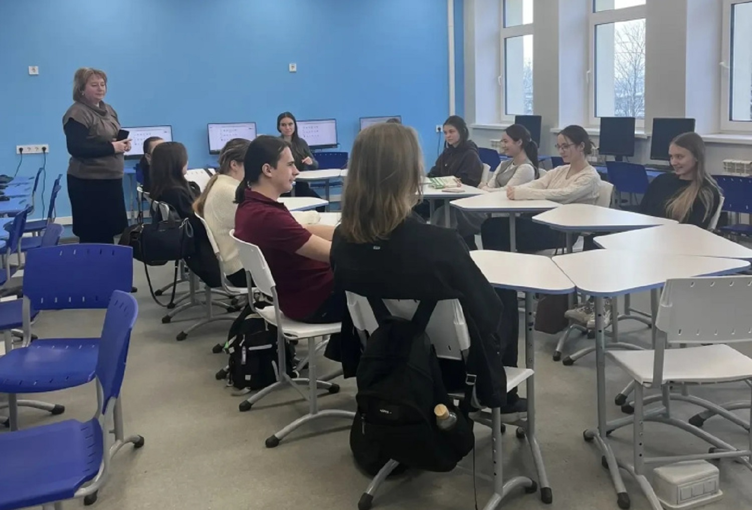 Школьники Выборга проводят анализ образовательных данных