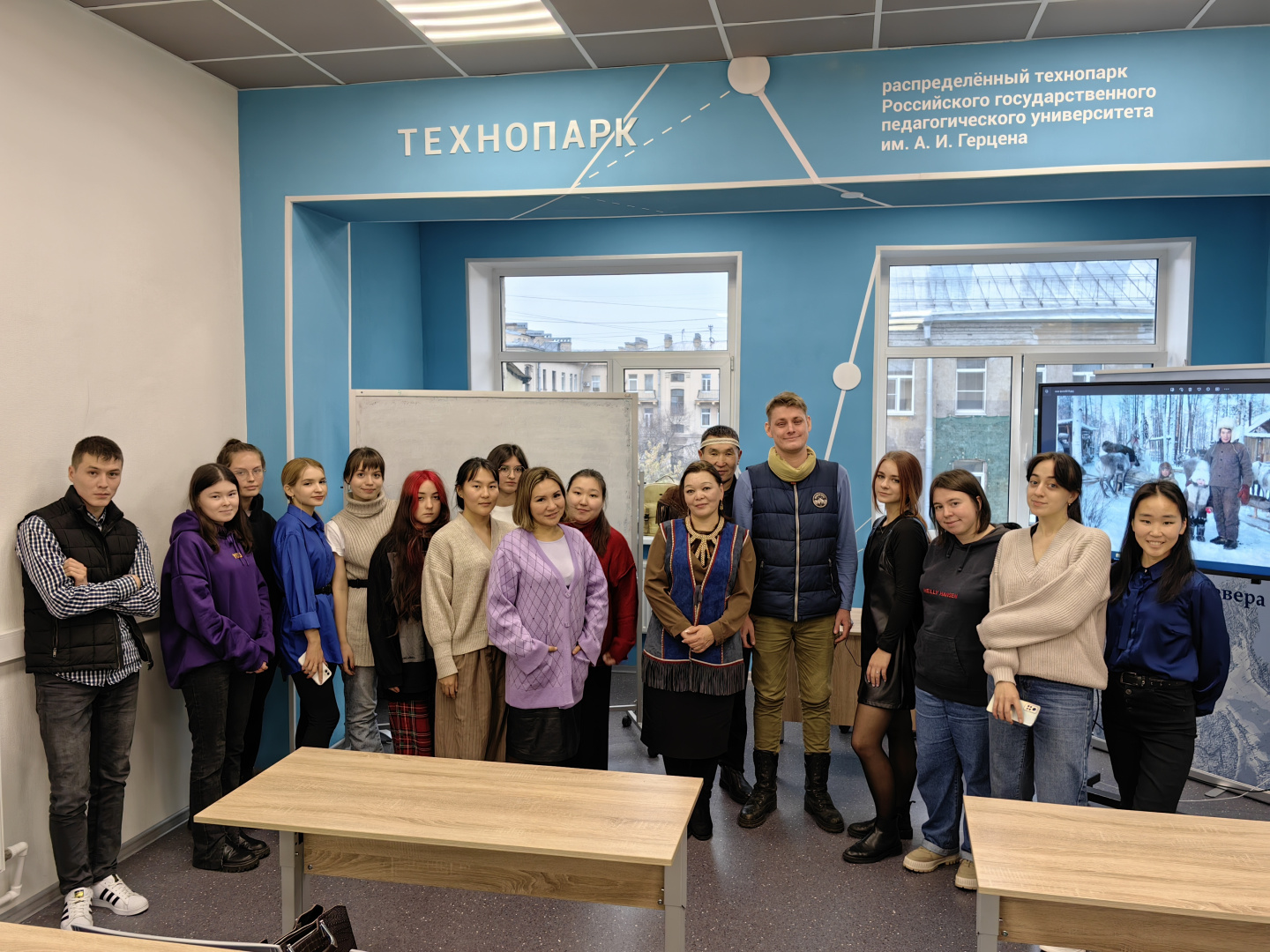 Состоялась встреча с представителями эвенкийской культуры из КРО КМНС (Э) «им. В. С. Сидорова» Беллетского наслега Республики Саха (Якутия) супругами Сидоровой Любовью Игоревной и Сидоровым Олегом Владимировичем