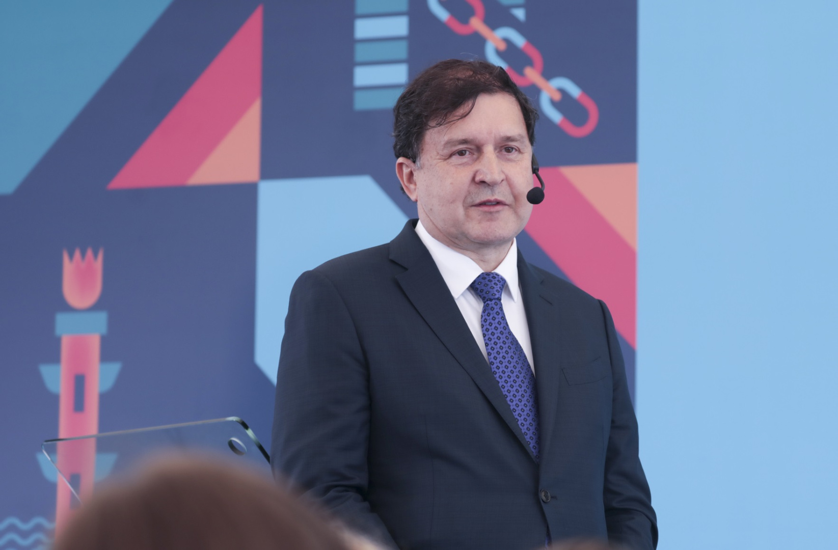Гендиректор Президентской библиотеки: Воспитание и образование остаются основой суверенного мировоззрения даже в эпоху ИИ