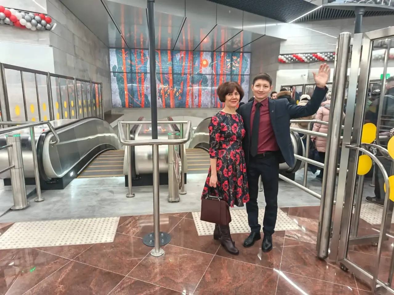 Монументальное панно нашего преподавателя на новой станции петербургского метро «Юго-Западная»