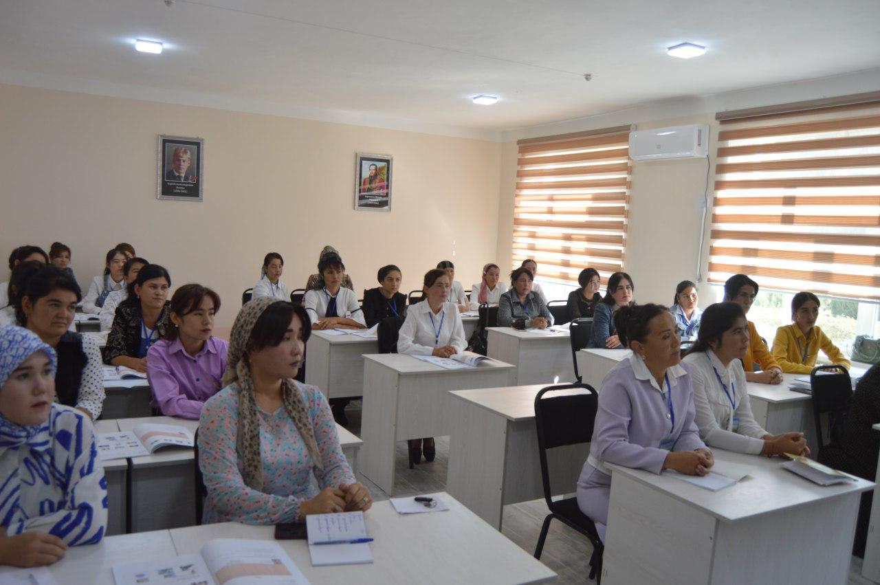 Преподаватели института РКИ РГПУ им. А.И. Герцена провели первое занятие по русскому языку в Музрабатском педагогическом колледже