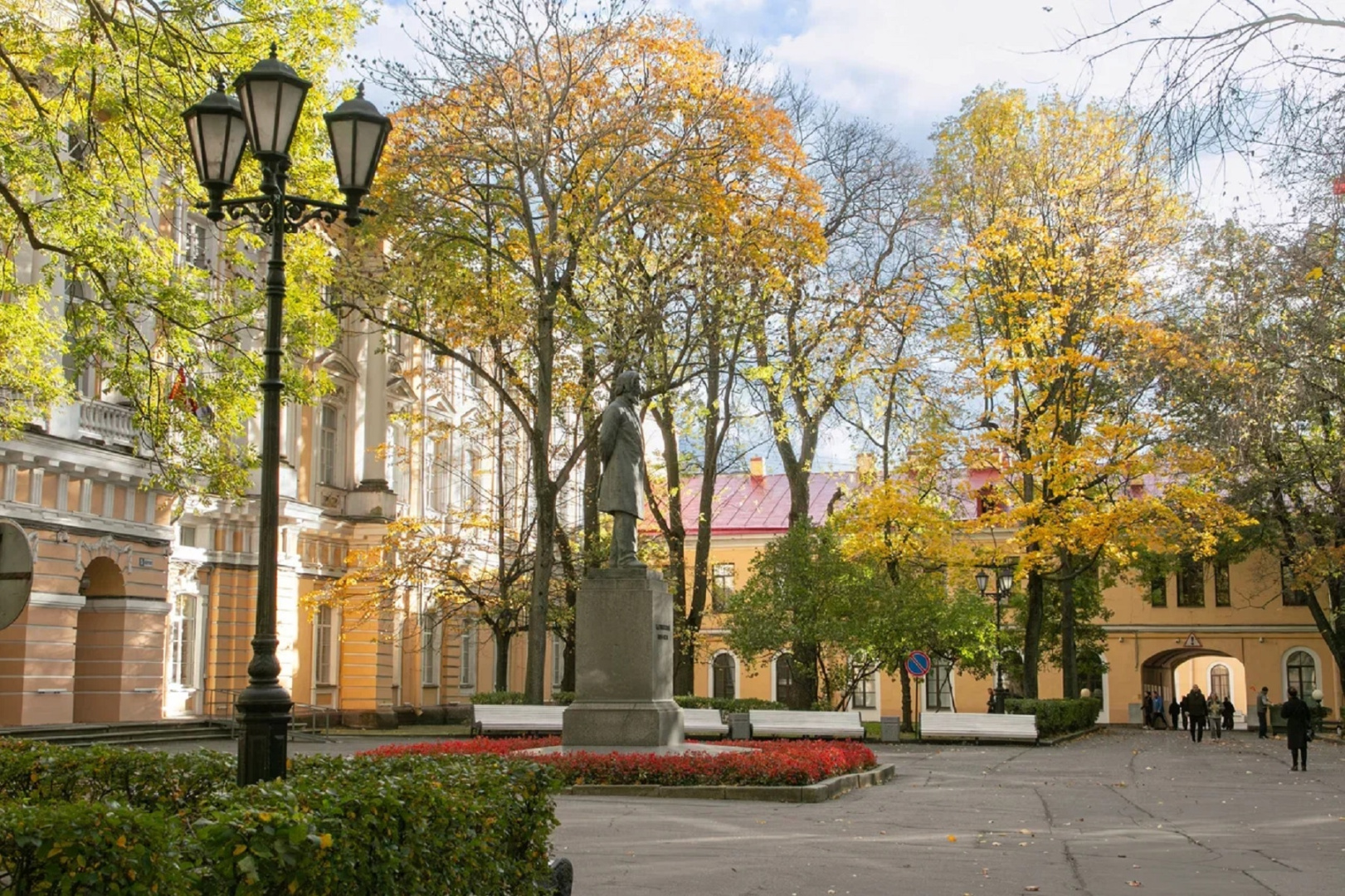 В Герценовском университете разработали «Навигатор внеучебной деятельности подростка»