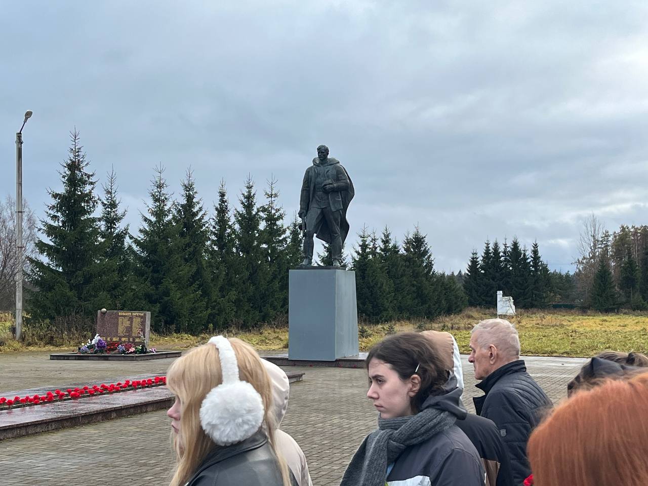 Студенты 1 курса Гревцева Мария и Михеев Максим приняли участие в экскурсии "Русская Хатынь"